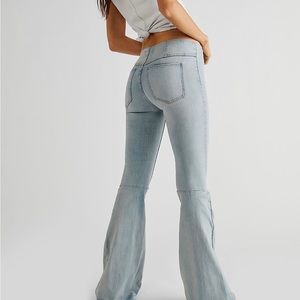 Free People Penny Pull-On Flare Jeans (never worn)